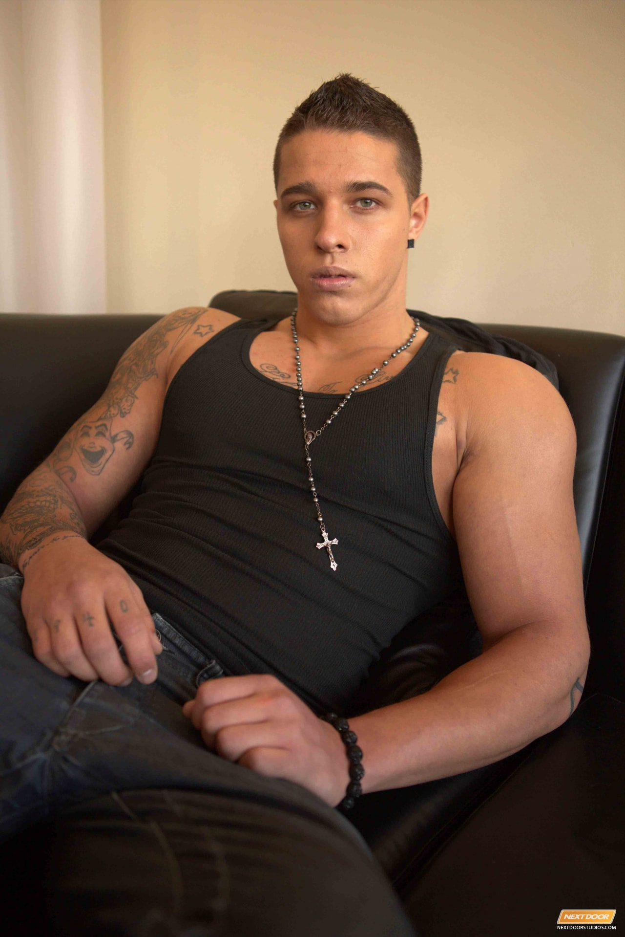 Johnny Diesel in 'Next Door Studios' Johnny Diesel (Thumbnail 1)