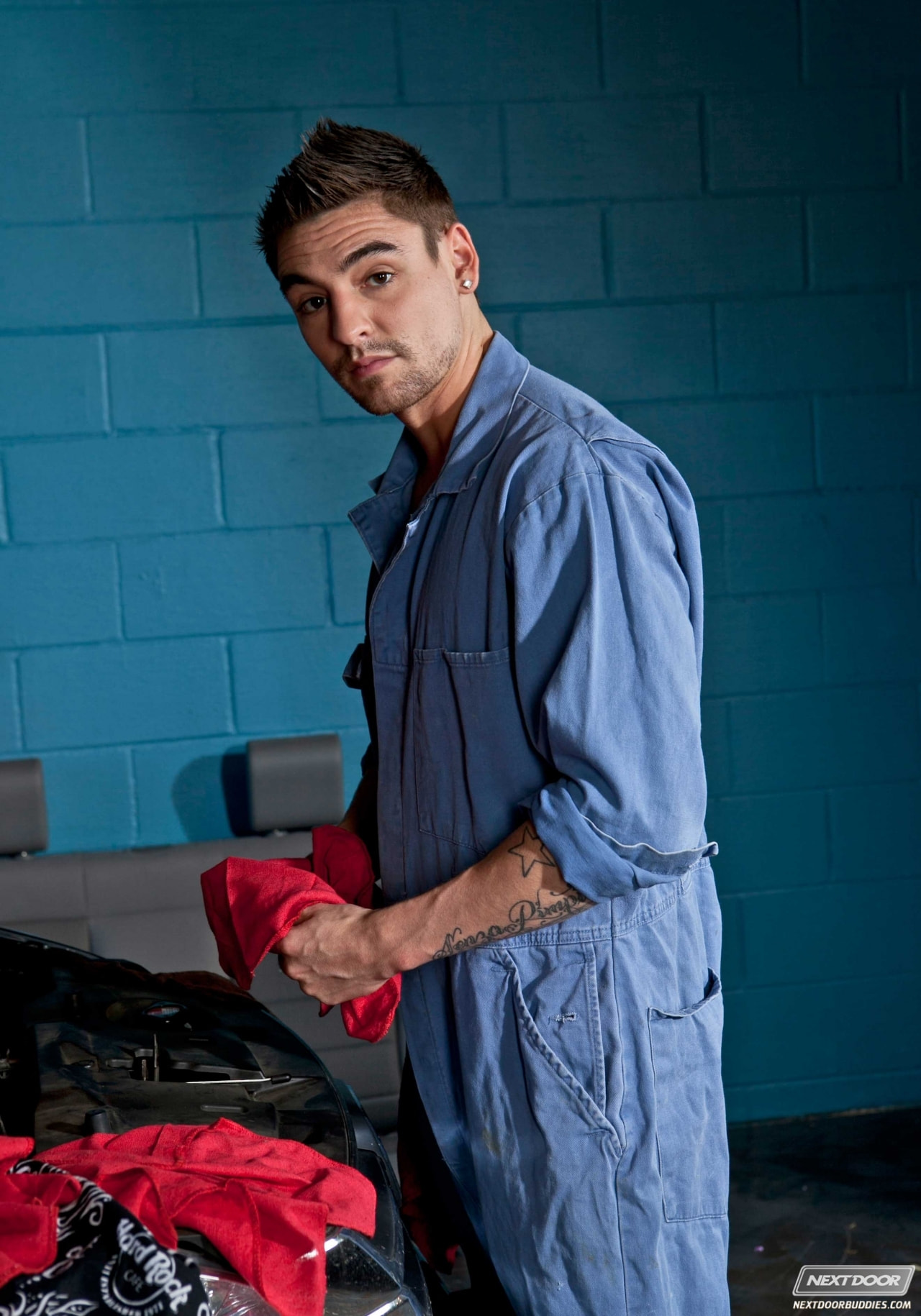 Next Door Studios 'Paying for Quality' starring Johnny Torque (Photo 1)