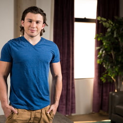 Jonah Cain in 'Next Door Studios' Jonah Cain (Thumbnail 4)