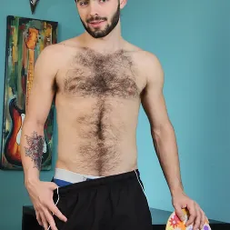 Josh Long in Josh Long (Photo 8) Josh Long in 'Next Door Studios' Josh Long (Thumbnail 8)