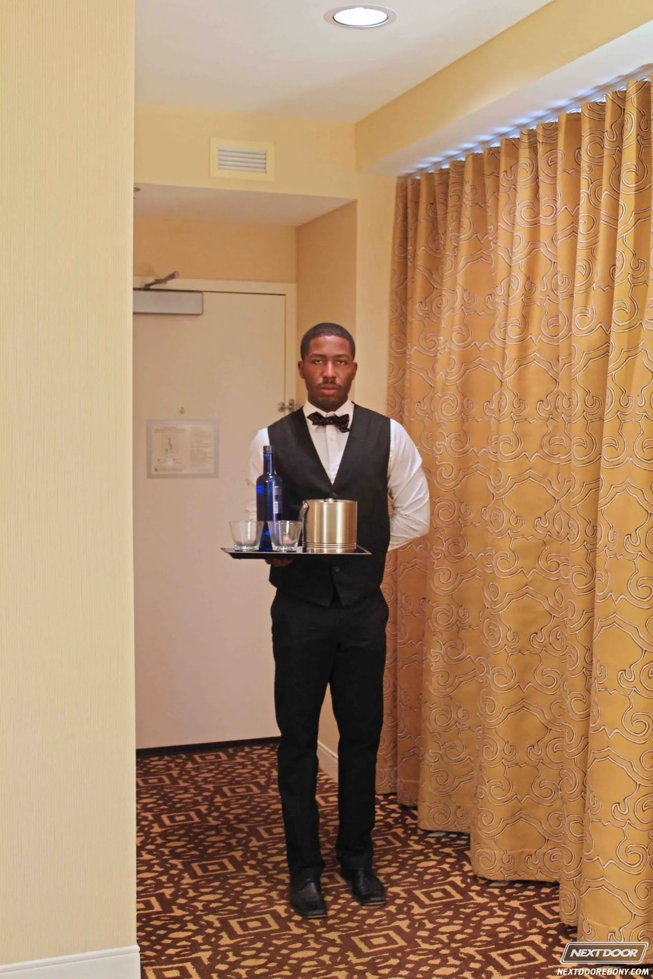 JP Richards in 'Good Tipper' from 'Next Door Studios' (Photo 1) Next Door Studios 'Good Tipper' starring JP Richards (Photo 1)