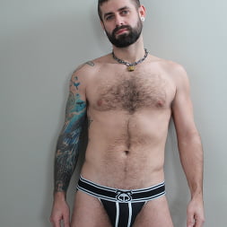 JP Richards in 'Next Door Studios' Triple Take (Thumbnail 1)