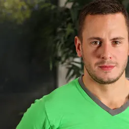 Julian Smiles in 'Next Door Studios' Repo Men (Thumbnail 1)