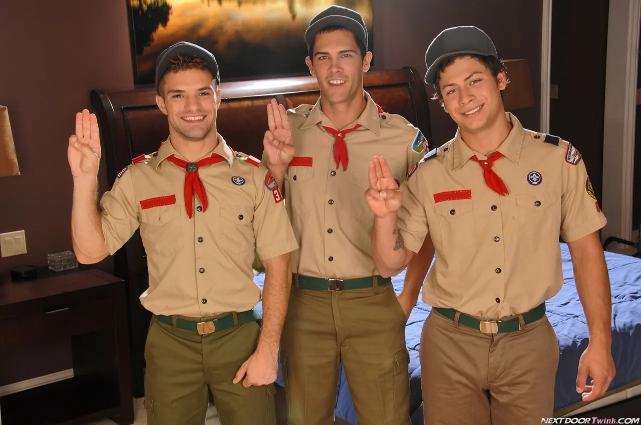 Next Door Studios 'SCOUT'S BONOR' starring Julian Smiles (Photo 1)