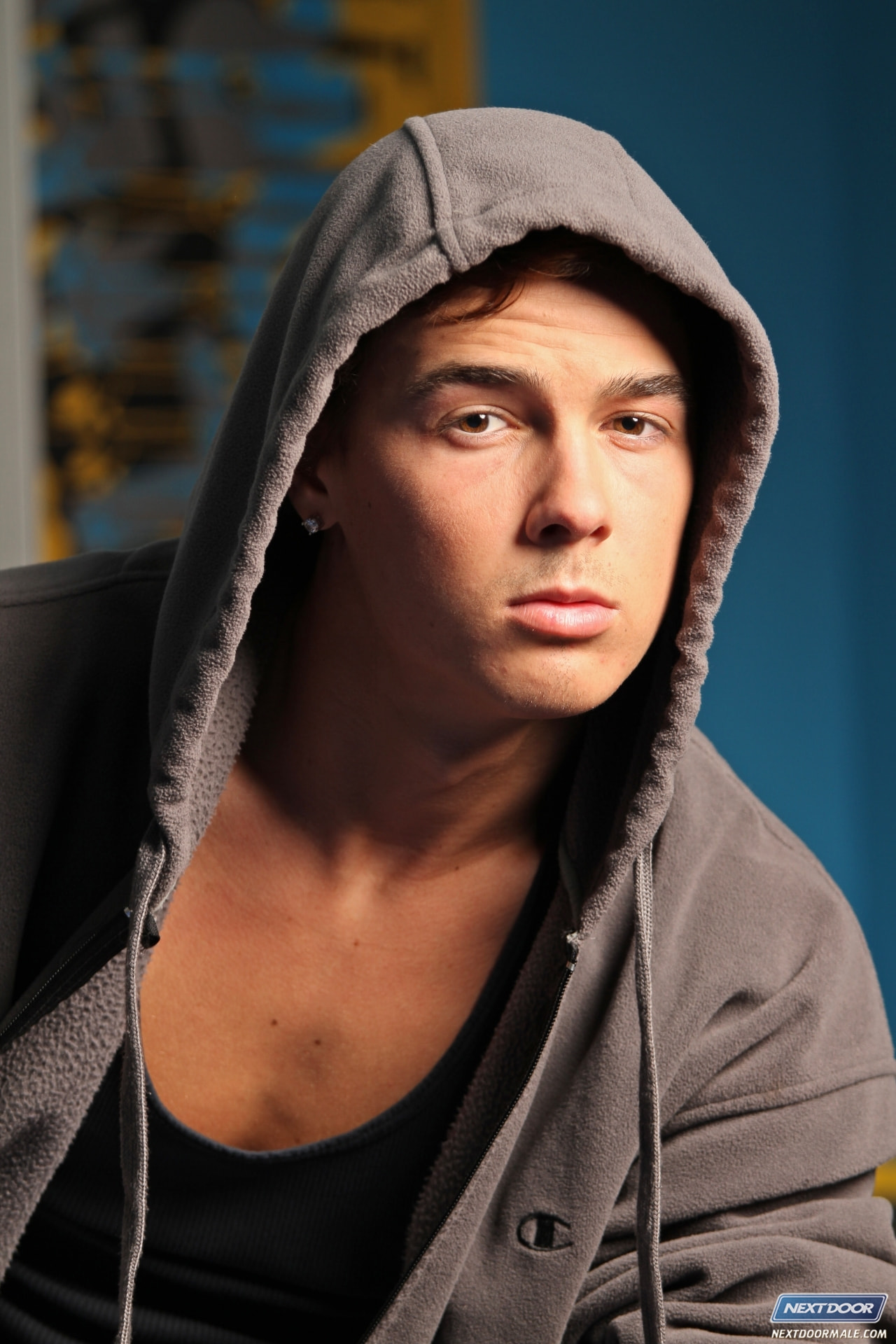 Justin Owen in 'Next Door Studios' Justin Owen (Thumbnail 1)