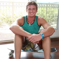 Justin Tide in 'Next Door Studios' Justin Tide (Thumbnail 1)