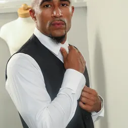 King Noire in 'Next Door Studios' King Noire (Thumbnail 5)