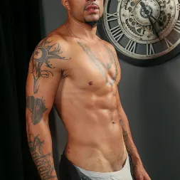 King Noire in 'Next Door Studios' King Noire (Thumbnail 12)