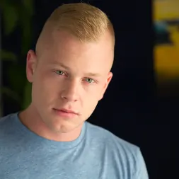 Leo Luckett in 'Next Door Studios' The Best Cheap Massage (Thumbnail 4)