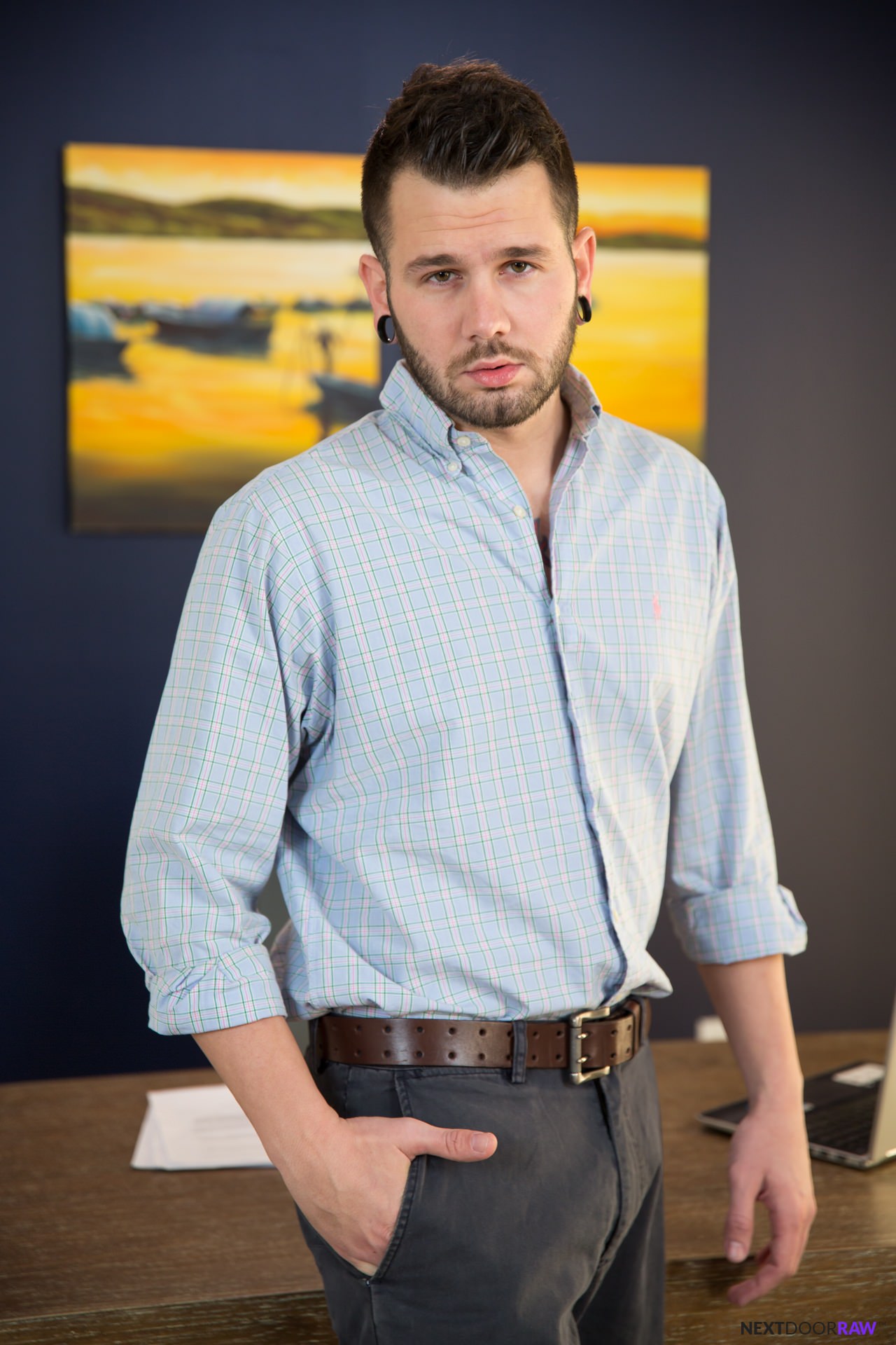 Next Door Studios 'All Under the Table' starring Mark Long (Photo 1)