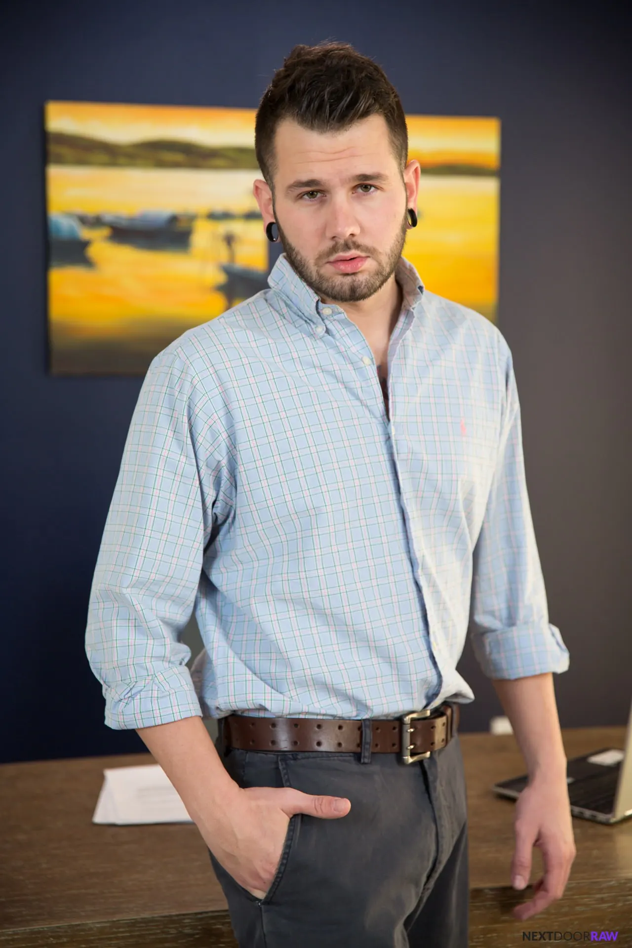 Next Door Studios 'All Under the Table' starring Mark Long (Photo 1)