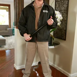 Mark Long in 'Next Door Studios' Keeping Things Interesting (Thumbnail 7)