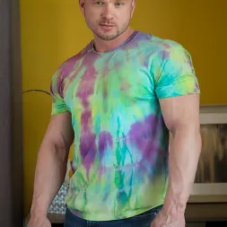 Markie More in Back in the Hunt (Photo 1) Markie More in 'Next Door Studios' Back in the Hunt (Thumbnail 1)