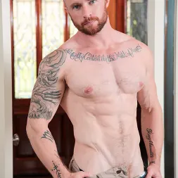 Markie More in 'Next Door Studios' Brotherly Visit (Thumbnail 8)