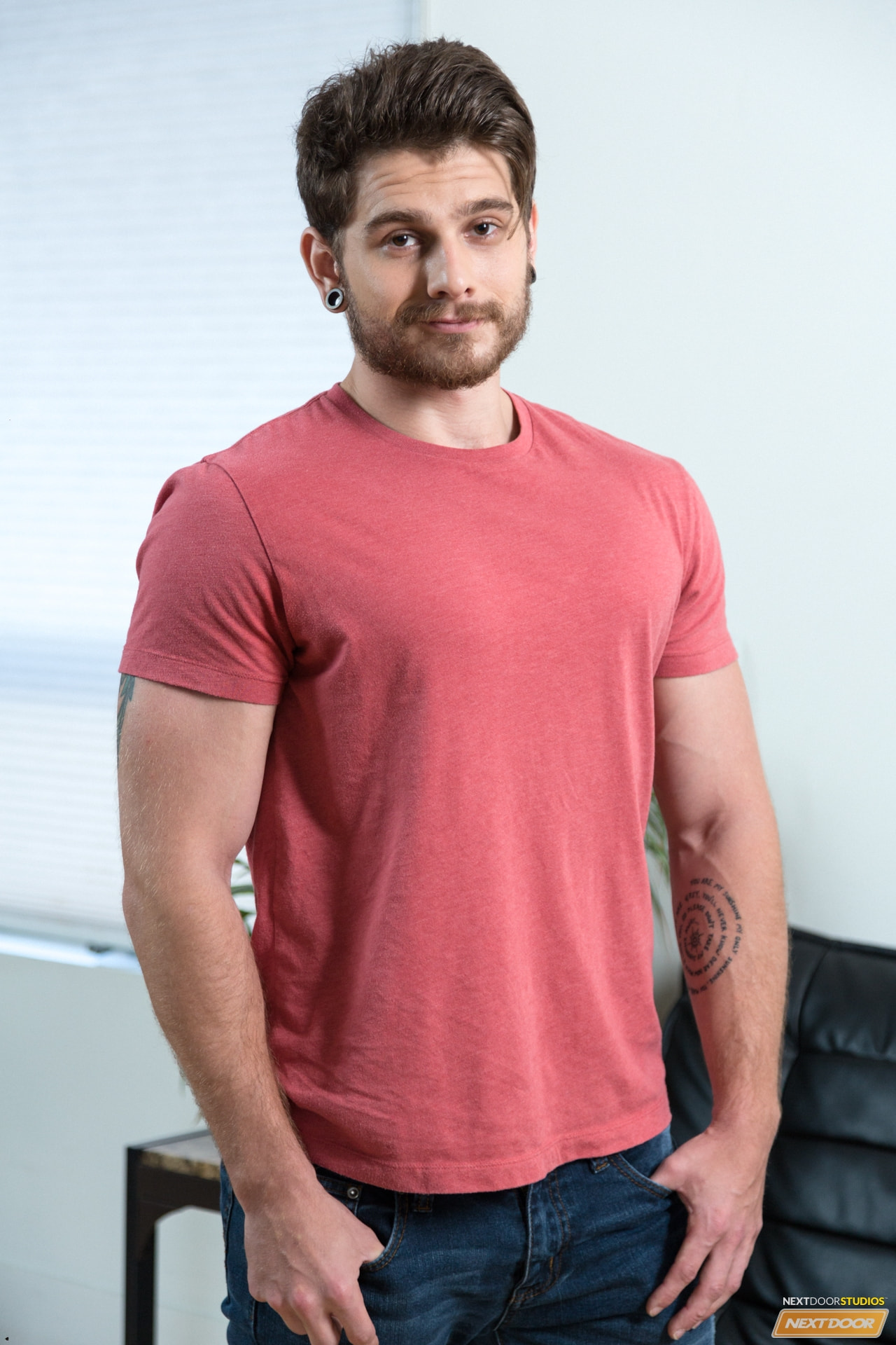 Matty Strong in 'Next Door Studios' Matty Strong (Thumbnail 2)