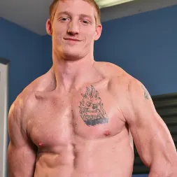 Max Thrust in 'Next Door Studios' Max Thrust (Thumbnail 20)