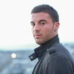 Michael Ramos in Michael Ramos (Photo 8) Michael Ramos in 'Next Door Studios' Michael Ramos (Thumbnail 8)