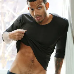 Mike Mann in 'Next Door Studios' Mike Mann (Thumbnail 2)