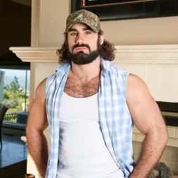 Morgan Shades in 'Next Door Studios' Big Rig Breakdown (Thumbnail 3)