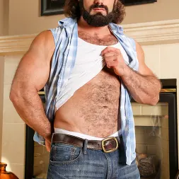 Morgan Shades in 'Next Door Studios' Big Rig Breakdown (Thumbnail 6)