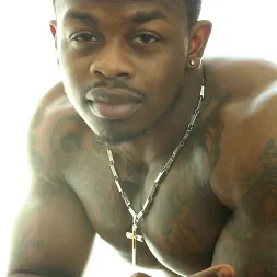 Mustang in 'Next Door Studios' Mustang (Thumbnail 7)