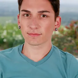 Nicholas Reed in 'Next Door Studios' Hands-On Training (Thumbnail 16)