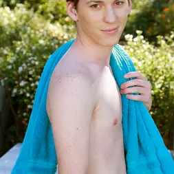 Nick B in 'Next Door Studios' Well Done, Boys (Thumbnail 4)