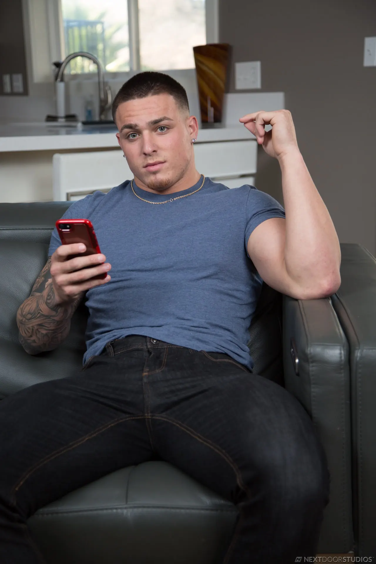 Next Door Studios 'Orlando Valentine' starring Orlando Valentine (Photo 1)