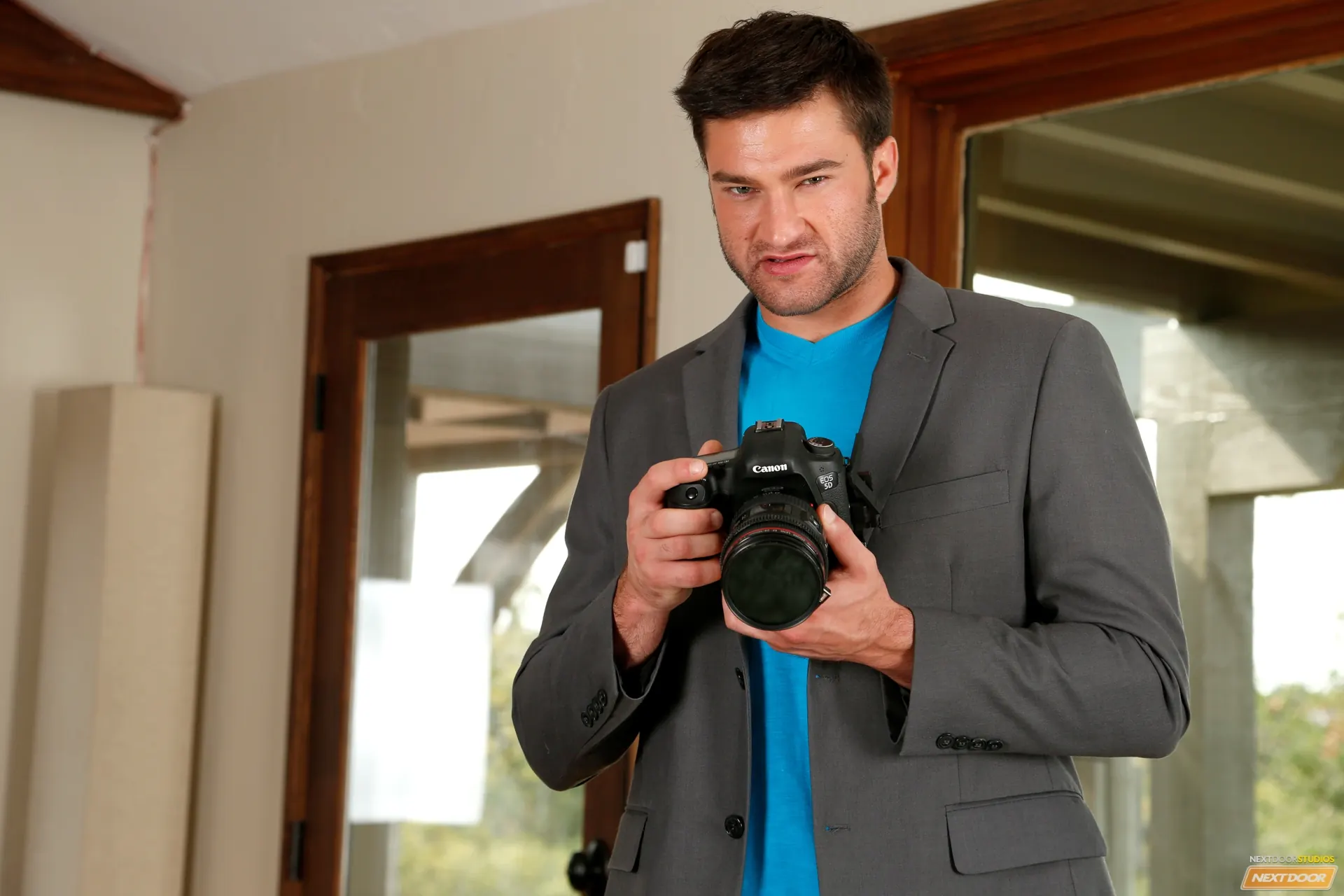 Next Door Studios 'Hollywood Scandal' starring Preston Burgess (Photo 5)