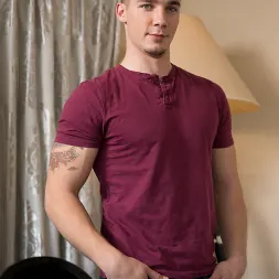 Quentin Gainz in Dude Rumors (Photo 14) Quentin Gainz in 'Next Door Studios' Dude Rumors (Thumbnail 14)