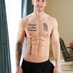 Quentin Gainz in 'Next Door Studios' Introducing Kayden Andrews (Thumbnail 1)