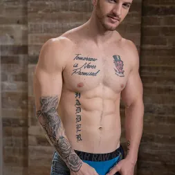 Quentin Gainz in 'Next Door Studios' Rooming For Fun (Thumbnail 4)