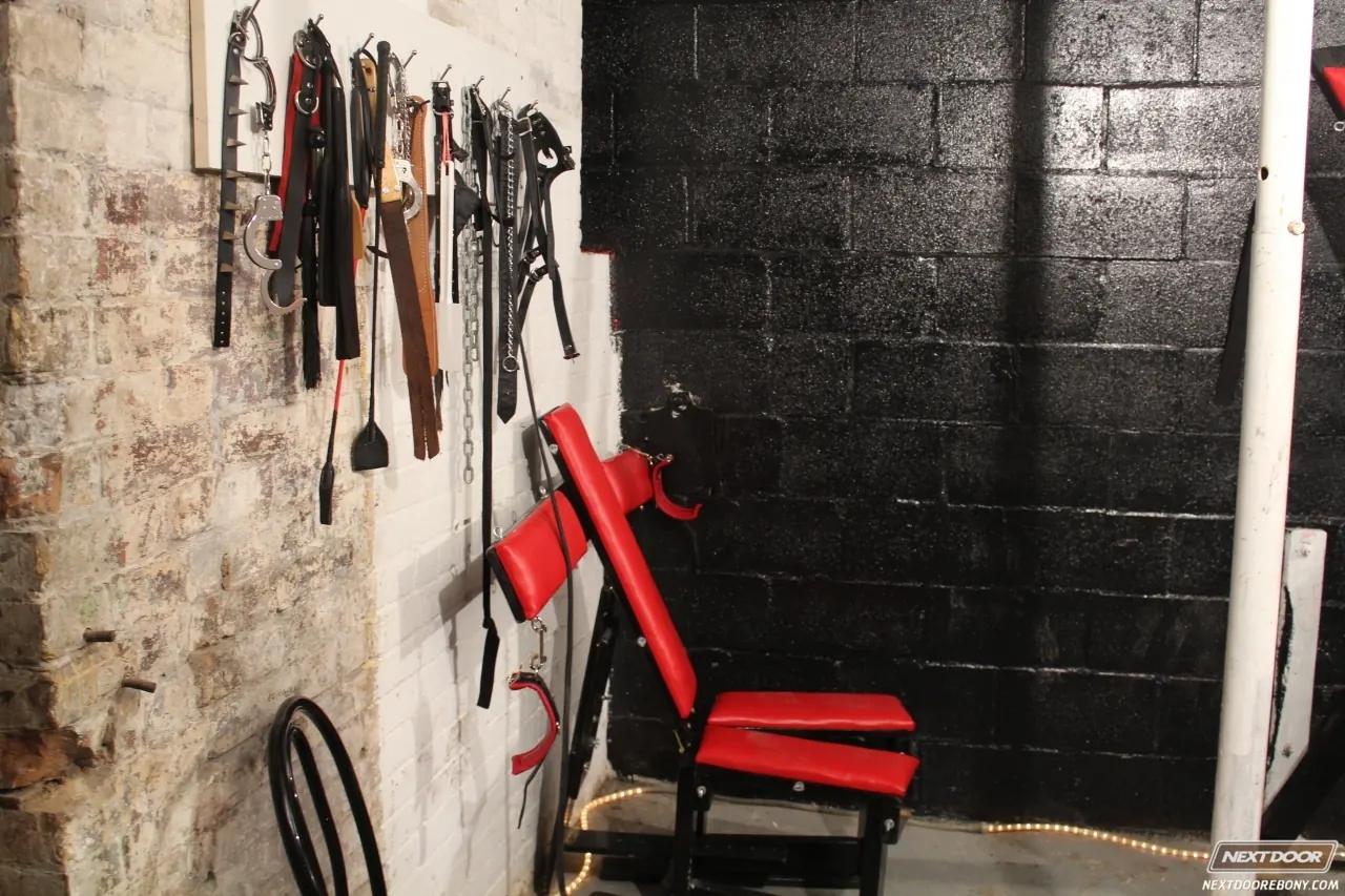 Next Door Studios 'Total Obedience' starring Race Cooper (Photo 1)