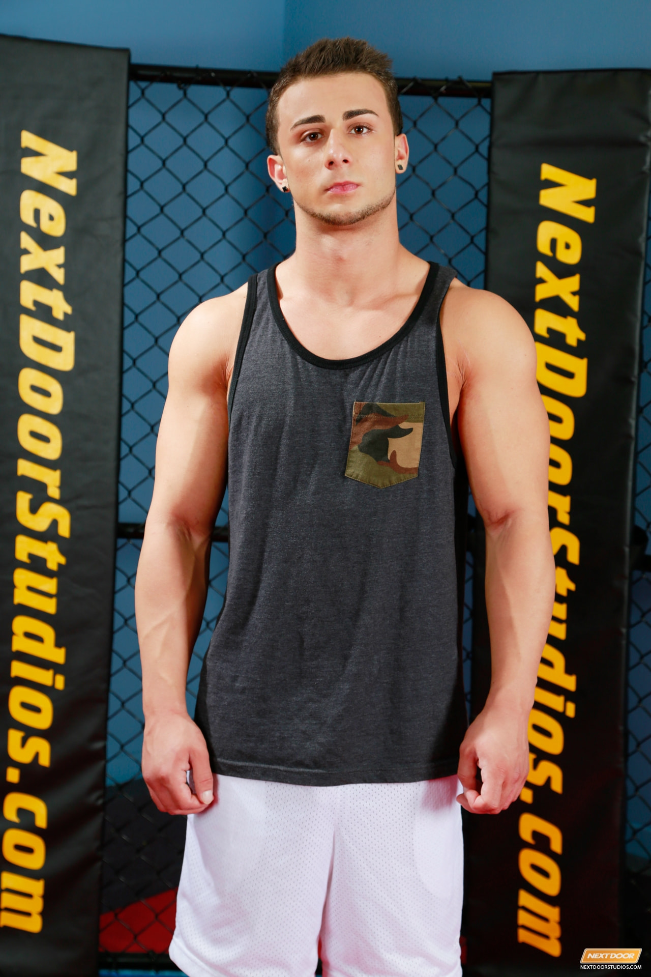 Raoul in 'Next Door Studios' Raoul (Thumbnail 1)
