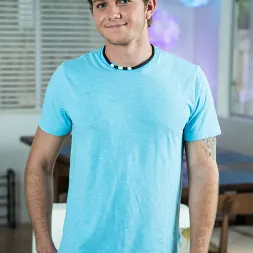 Rex Tanner in 'Next Door Studios' Rex Tanner (Thumbnail 3)