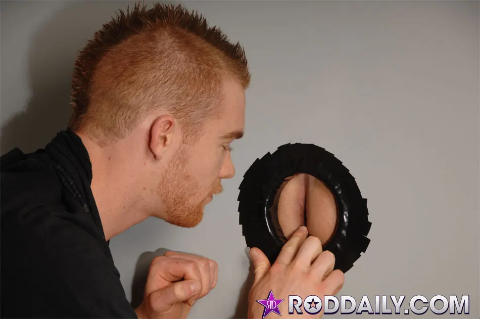 Next Door Studios 'A Glorious Discovery' starring Rod Daily (Photo 11)