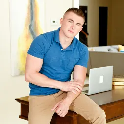 Roman Todd in 'Next Door Studios' I'm Getting Married (Thumbnail 1)