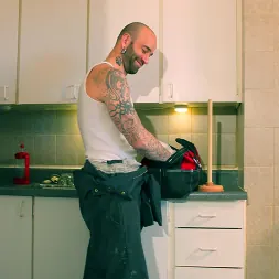 Sam Swift in Pipe Work (Photo 1) Sam Swift in 'Next Door Studios' Pipe Work (Thumbnail 1)