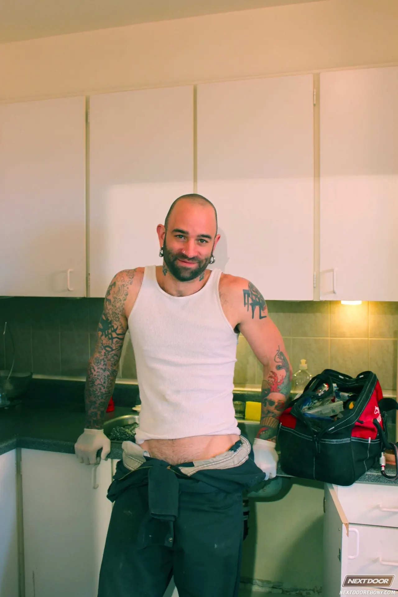 Sam Swift in 'Pipe Work' from 'Next Door Studios' (Photo 6) Next Door Studios 'Pipe Work' starring Sam Swift (Photo 6)