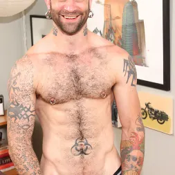 Sam Swift in Simple Pleasures (Photo 15) Sam Swift in 'Next Door Studios' Simple Pleasures (Thumbnail 15)