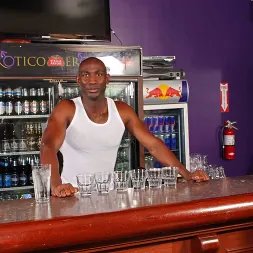 Sam Swift in Swing Shift (Photo 4) Sam Swift in 'Next Door Studios' Swing Shift (Thumbnail 4)