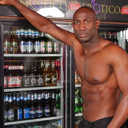 Sam Swift in Swing Shift (Photo 8) Sam Swift in 'Next Door Studios' Swing Shift (Thumbnail 8)