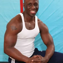 Sam Swift in 'Next Door Studios' Team Effort (Thumbnail 8)