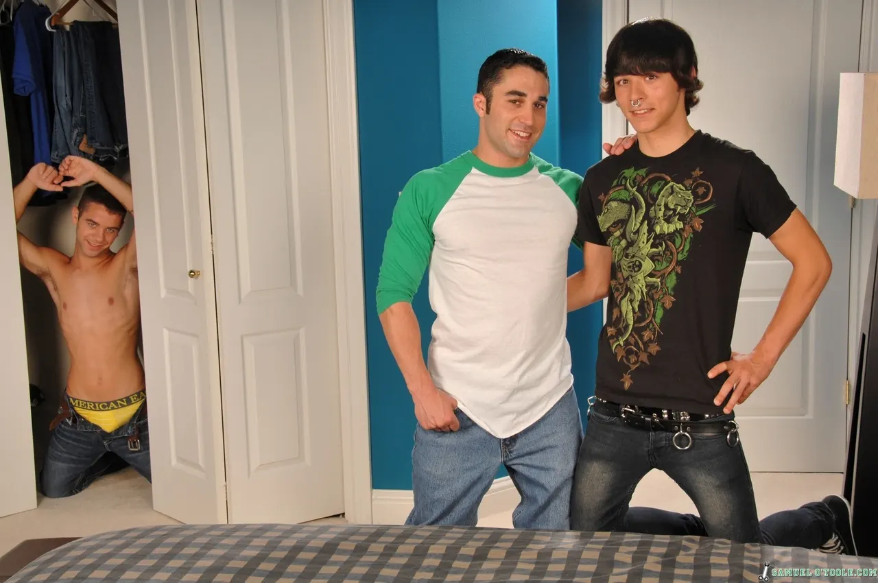 Next Door Studios 'Closet Case' starring Samuel O'Toole (Photo 1)