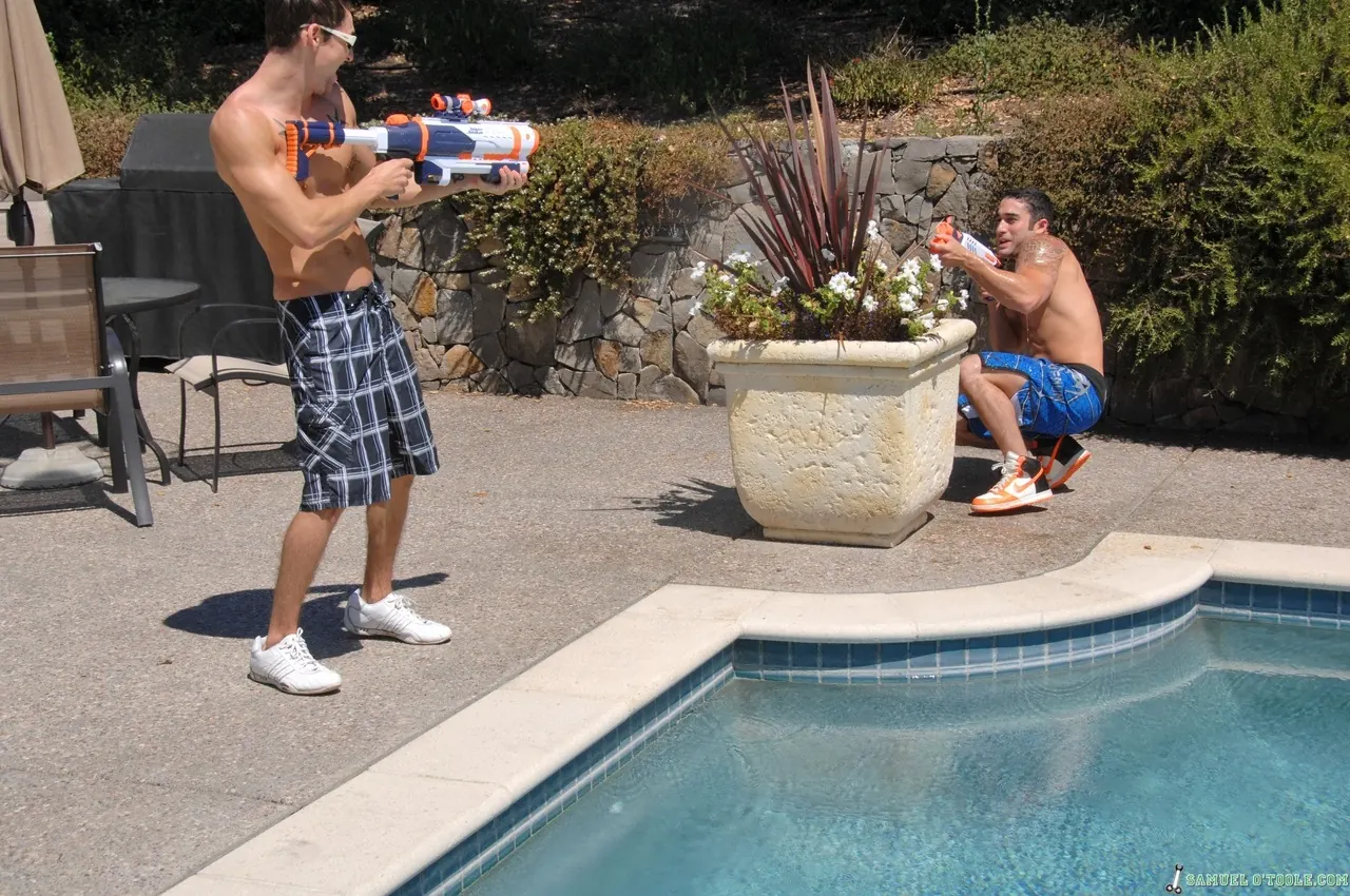 Next Door Studios 'Lock, Stock And 2 Smoking Cocks' starring Samuel O'Toole (Photo 1)