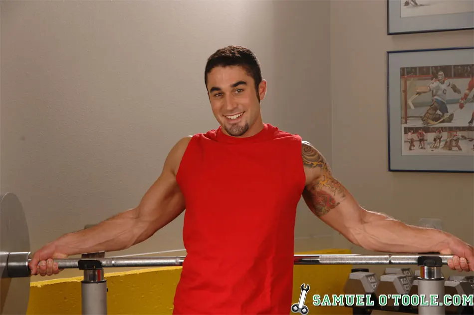 Next Door Studios 'The Man With Two Red Shoes' starring Samuel O'Toole (Photo 2)