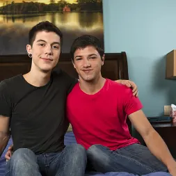 Scott Emerald in Back to Bed (Photo 1) Scott Emerald in 'Next Door Studios' Back to Bed (Thumbnail 1)