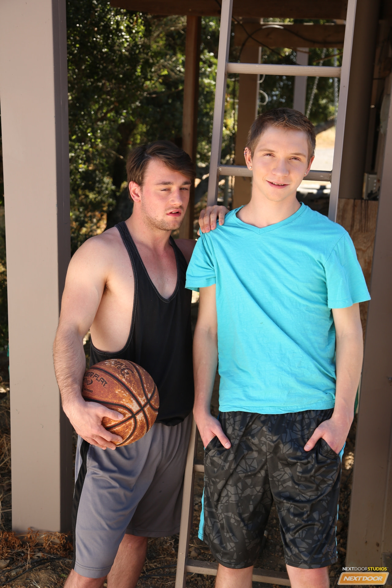 Next Door Studios 'How To Be Cool' starring Scott Harbor (Photo 4)