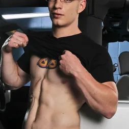 Shawn Reynolds in 'Next Door Studios' Shawn Reynolds (Thumbnail 1)