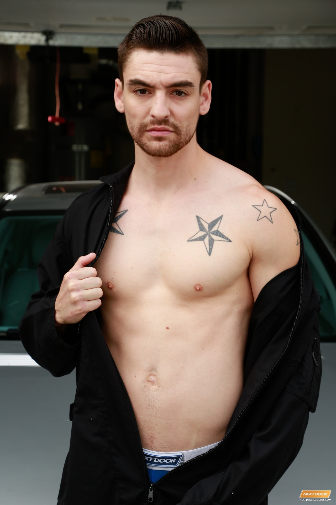 Next Door Studios 'Broken Down Wheels' starring Silas O'Hara (Photo 6)